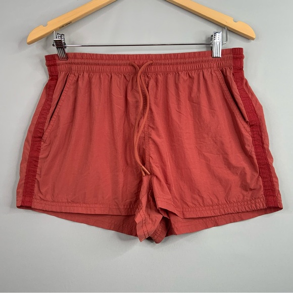 Athleta Pants - Athleta Expedition Shorts Burnt Orange Shorts. Women’s Size 6.
